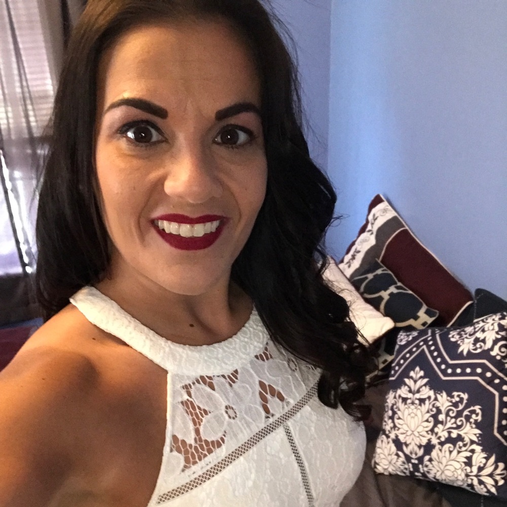 Meet your Posher, Felicia